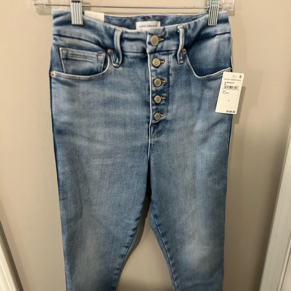 NOT FOR SALE Never worn with tags Good American Good Curve Jeans